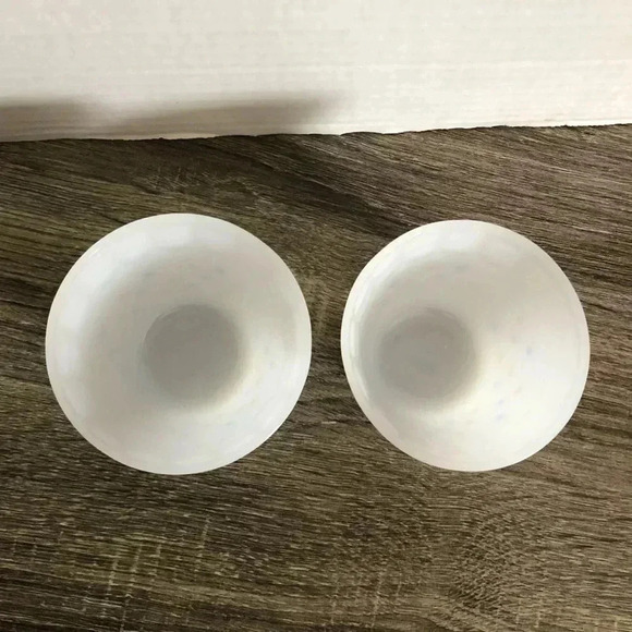 Vintage Dynaware Diamond  Patterned Ramekins - Picture 3 of 10